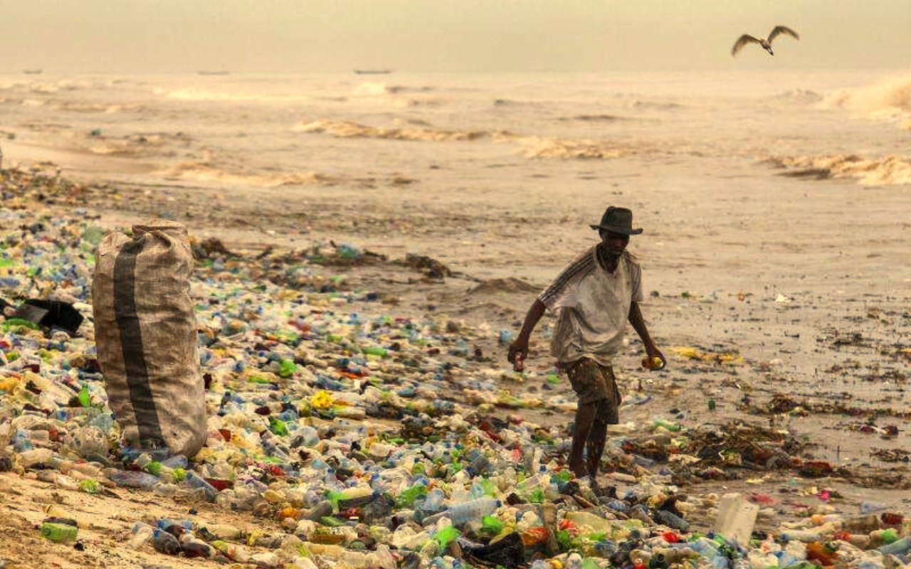 Plastik an den Stränden