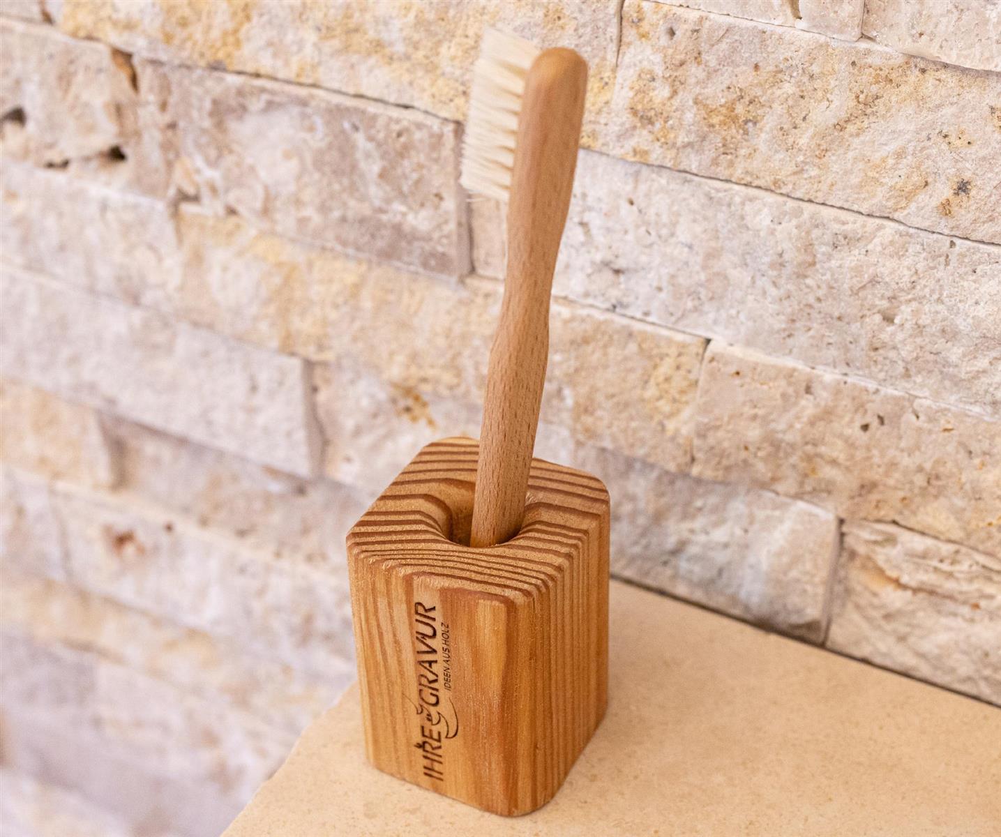 Halter für Zahnbürste aus Kirschholz