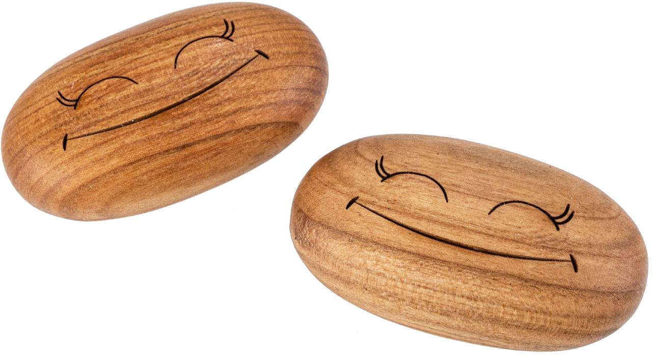 Holz Handschmeichler aus Kirsche geölt in Stein Form mit Gravur "Smiley"