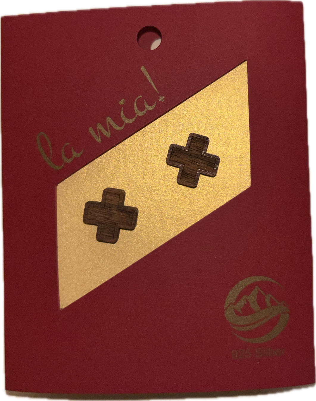 Nussbaumkreuz als Ohrstecker Ohrschmuck