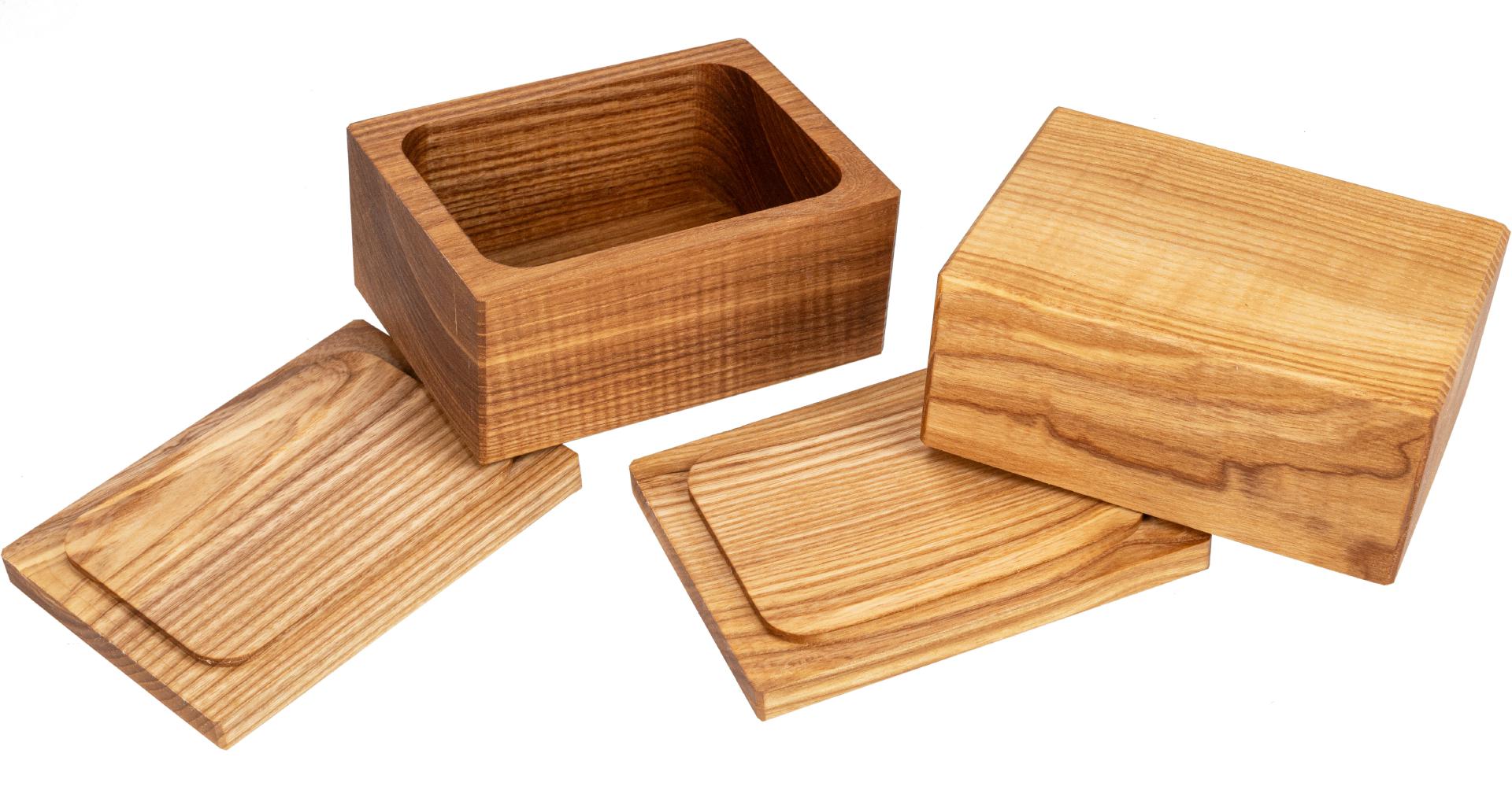 Butterdose aus Eschenholz, geölt, 14 x 10,5 x 8 cm