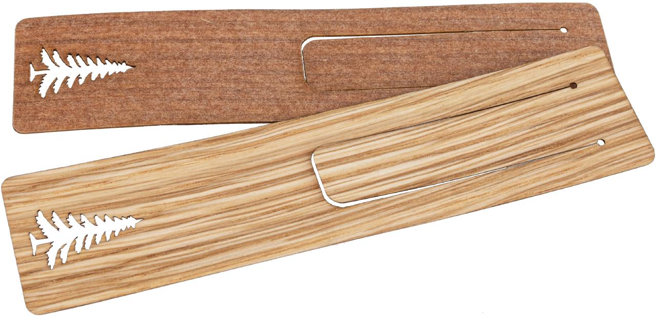 Holz-Lesezeichen aus geölter Eiche mit feiner Gravur, leicht und flexibel, Tannenmotiv
