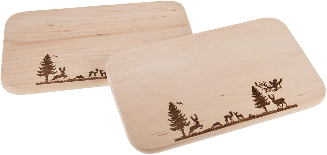 Schneidebrett aus Erlenholz 26 × 15 cm mit Waldpanorama-Gravur
